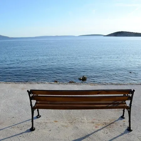 Martamare 아파트 Martinšćica