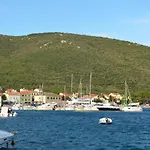 Apartment Martamare Martinšćica