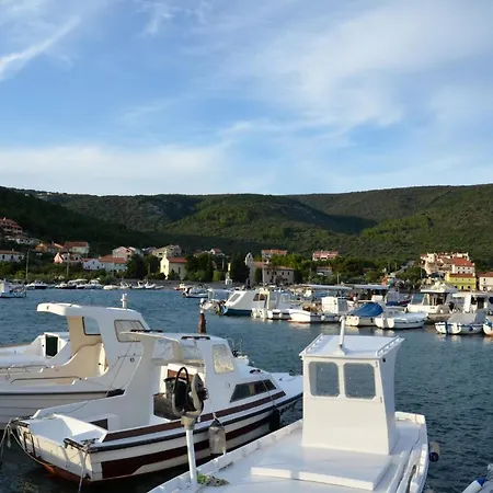 Daire Martamare Martinšćica